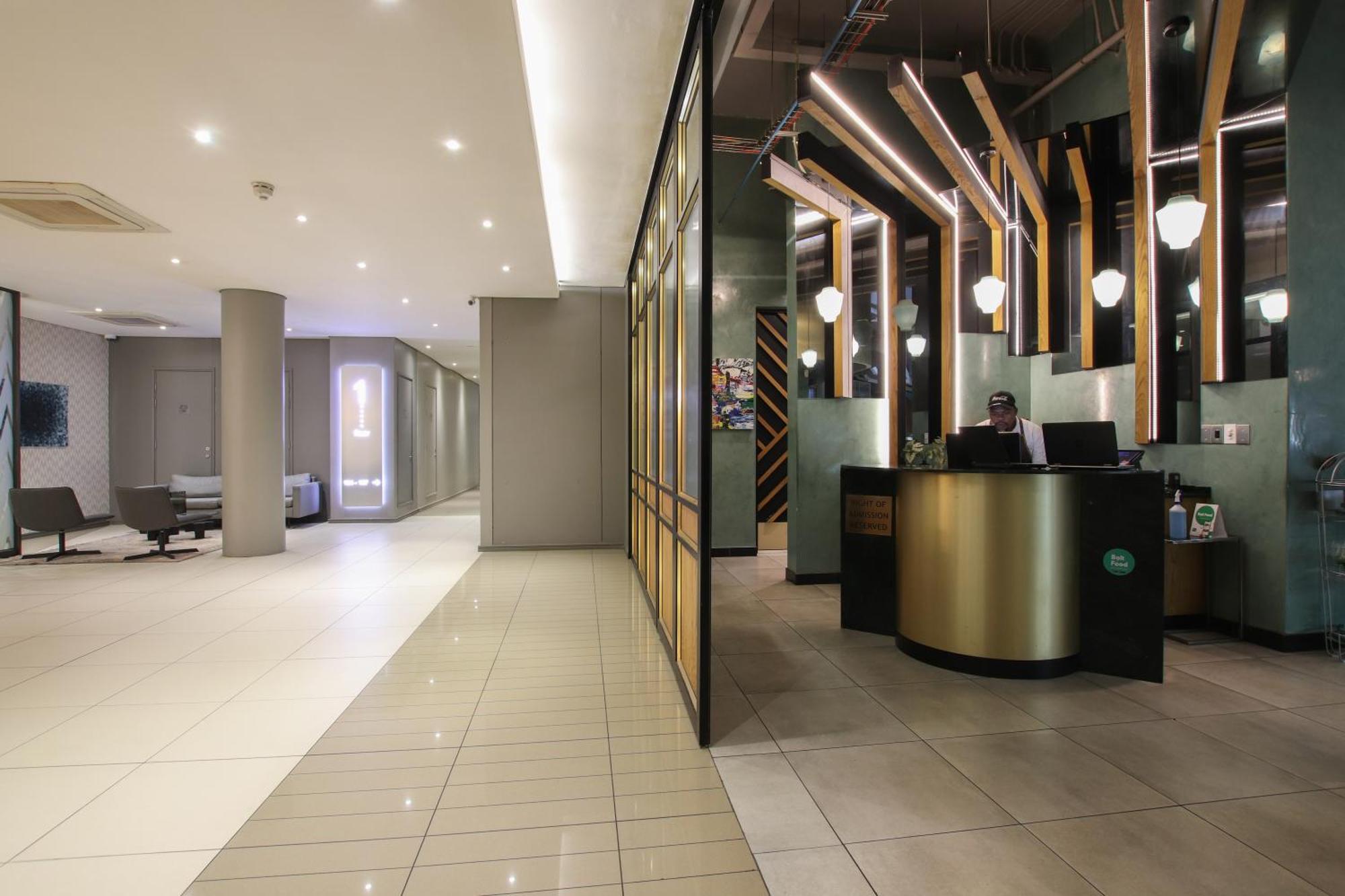 Cgrsa Apartments Sandton 约翰内斯堡 外观 照片