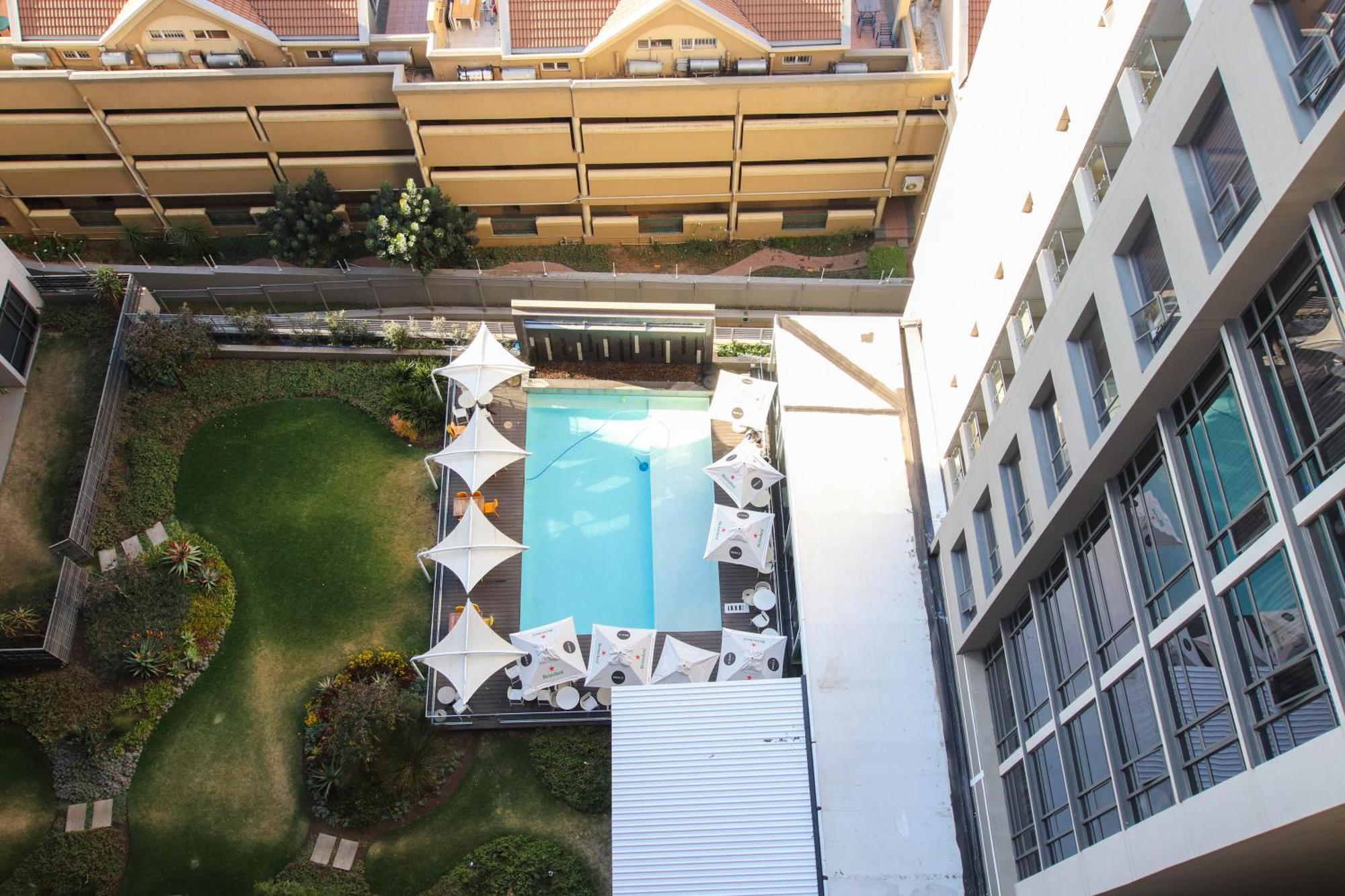 Cgrsa Apartments Sandton 约翰内斯堡 外观 照片
